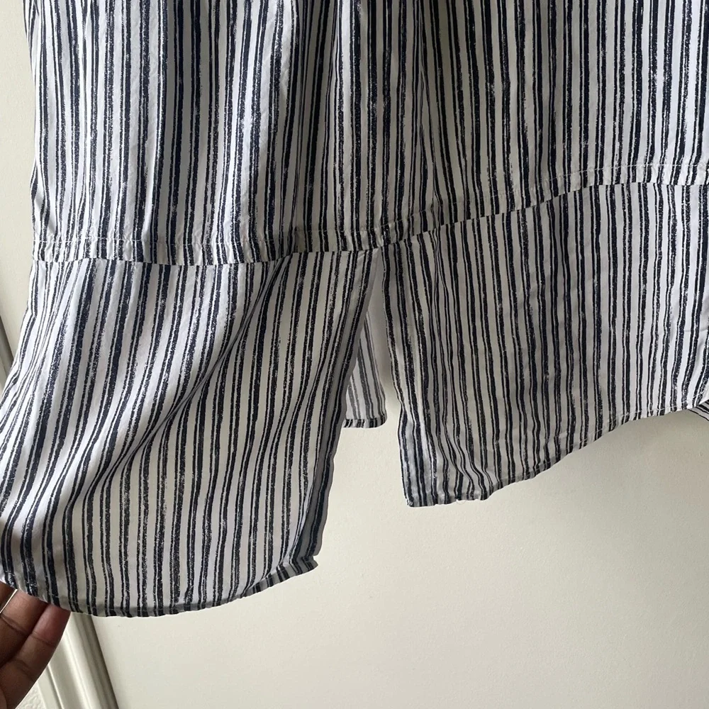 Velvet Heart Black and White Striped Button Down Shirt - Picture 5 of 8